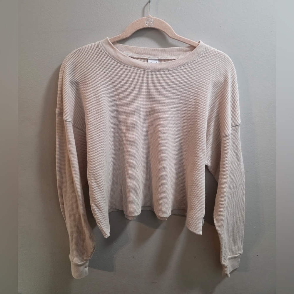 Aritzia TNA Cream Waffle Knit Cropped Thermal